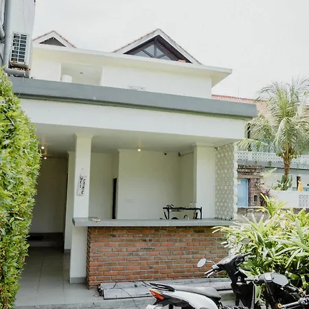 Kayuma Catu Canggu